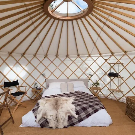 Festival Yurts Hay-On-Wye Hotel Exterior photo